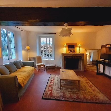 Le Manoir De Villefermoy Les Ecrennes Esterno foto