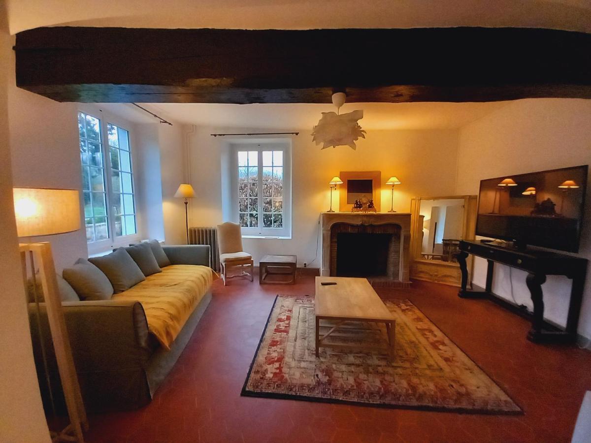 Le Manoir De Villefermoy Les Ecrennes Esterno foto