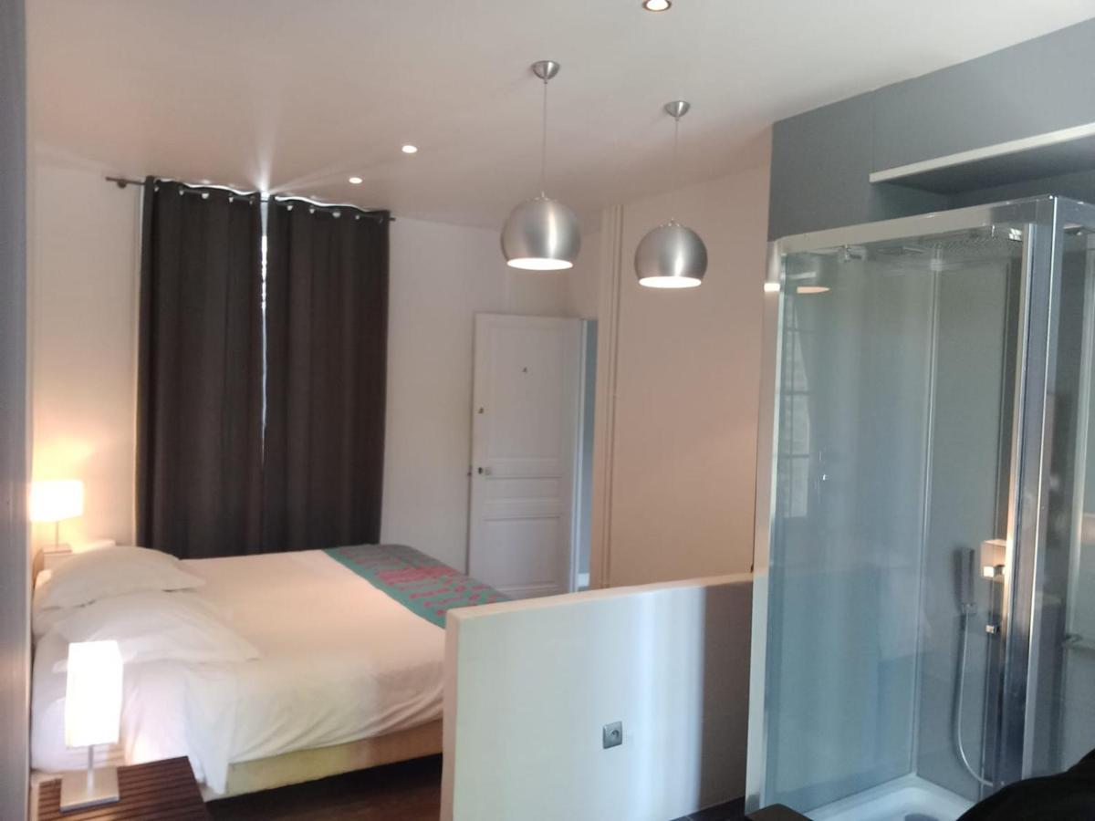 Le Manoir De Villefermoy Les Ecrennes Esterno foto