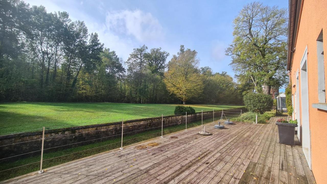 Le Manoir De Villefermoy Les Ecrennes Esterno foto